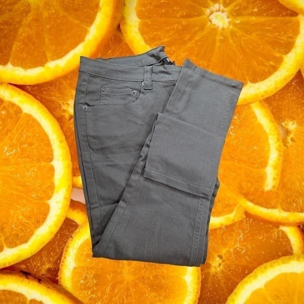 New U-510 Brushed Twill Traveler Pants Moss Size 36x25‎